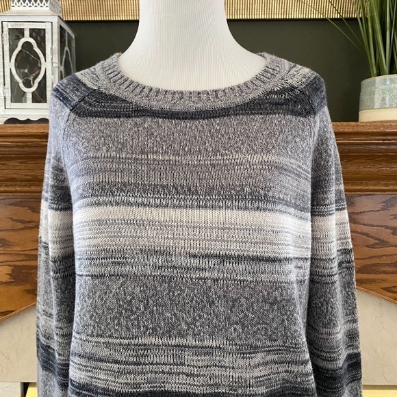 Eddie Bauer Crew Neck Striped Sweater Sz. M - Picture 3 of 13